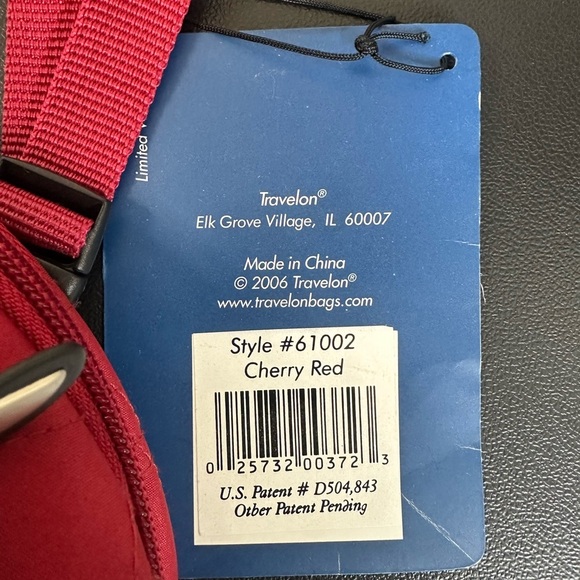 Travelon Quilt Mini Toiletry Travel Bag - Picture 4 of 6